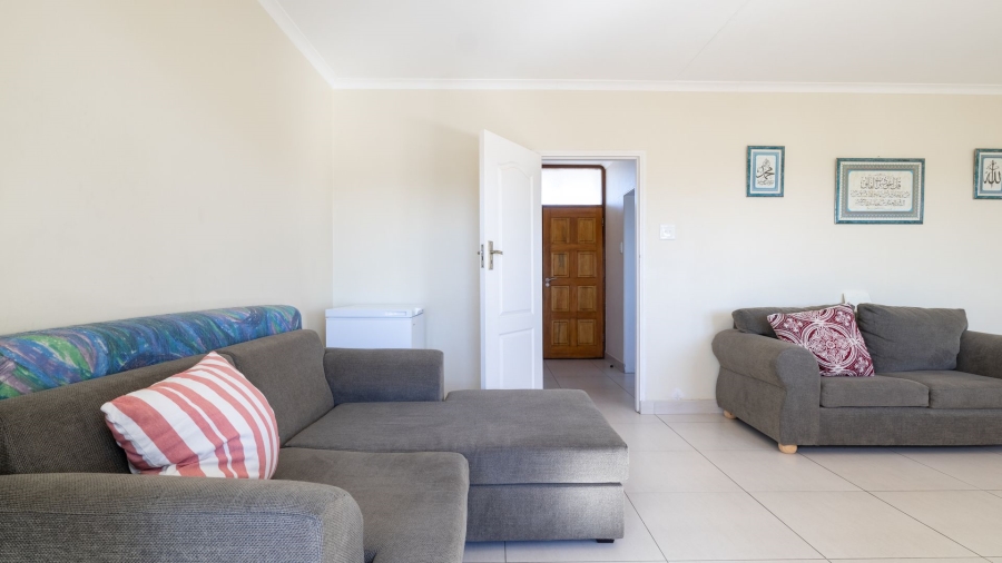 To Let 2 Bedroom Property for Rent in Claremont Western Cape
